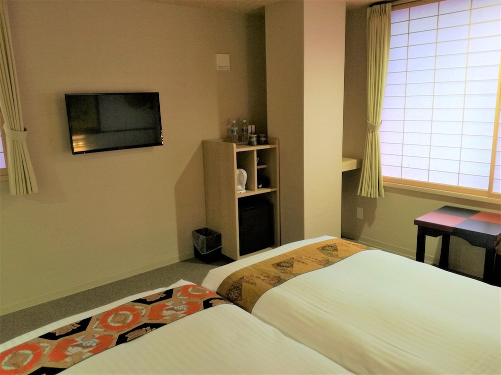 Superior Twin Room, 2 Twin Beds, Non Smoking photo 3