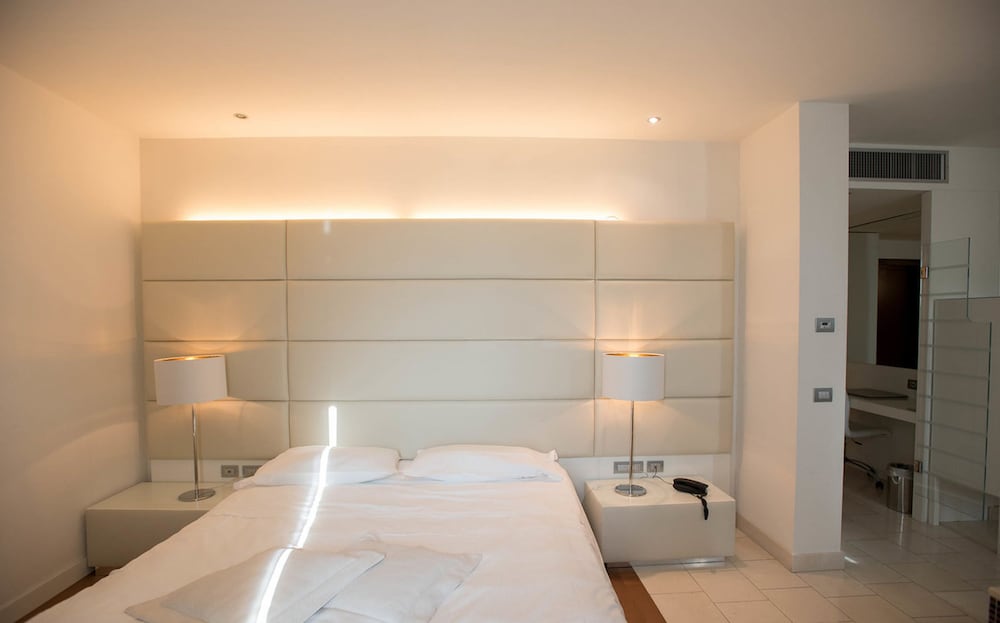 Junior Suite - Photo 1