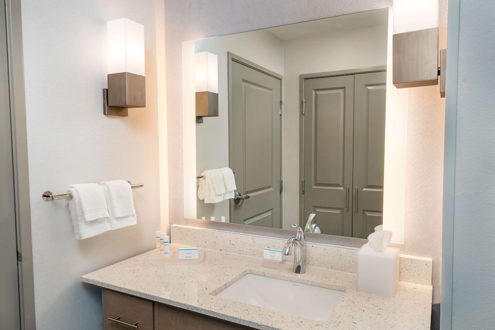 Suite, Multiple Beds, Accessible (Hearing) - Photo 9