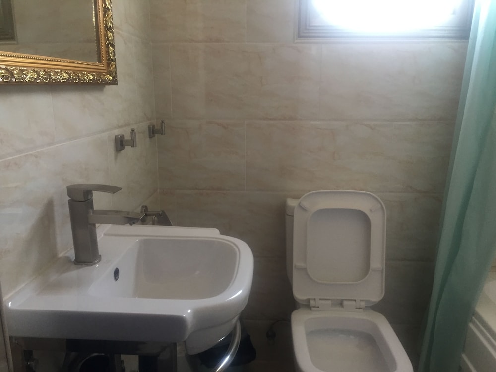 Standard Double Room, 1 Queen Bed photo 2