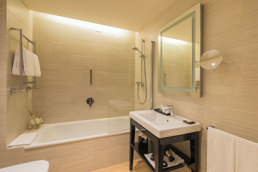 Superior Double or Twin Room - Photo 6