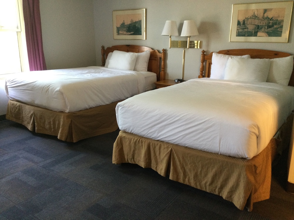 Double Room, 2 Double Beds - Photo 2