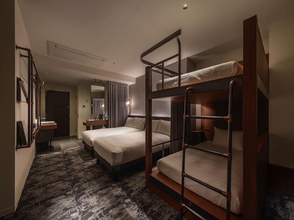 Superior Twin and Bunk Bed Room