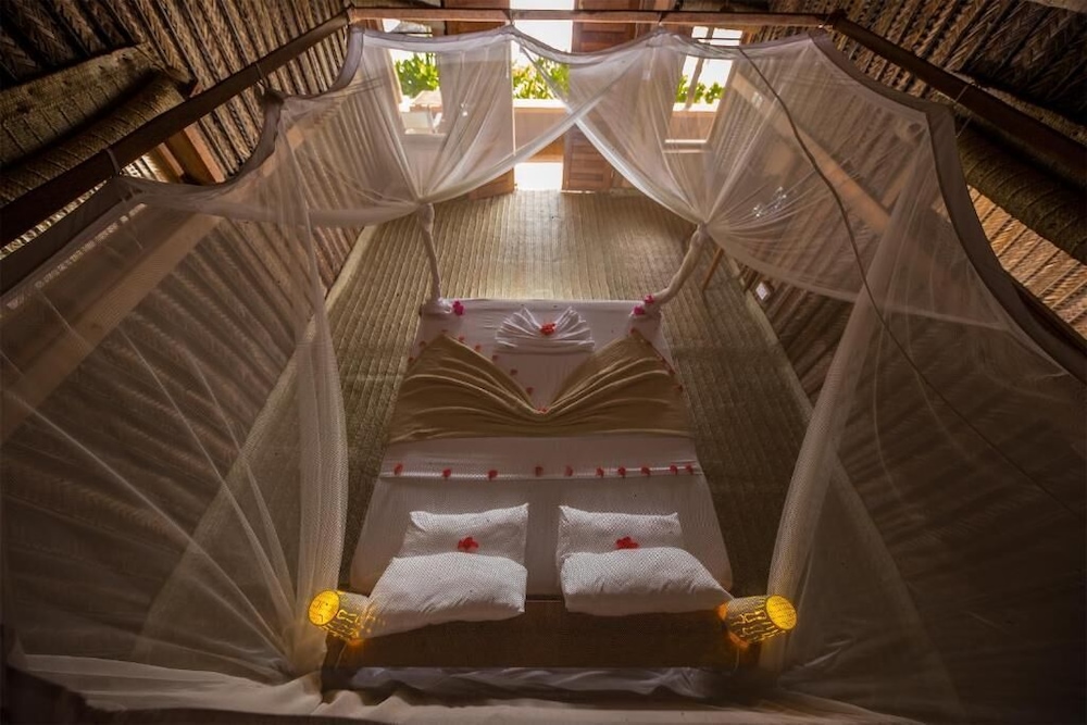 Room, 1 King Bed, Beachfront (40 m2) photo 2