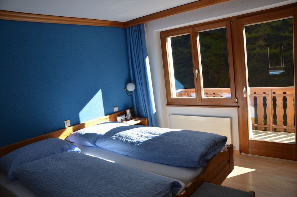 Economy Double or Twin Room (Ost/West)