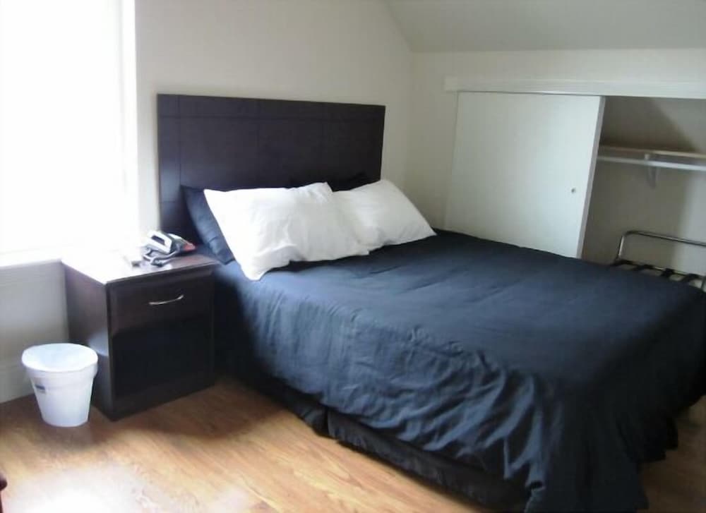 Room, 1 Queen Bed, Non Smoking photo 2