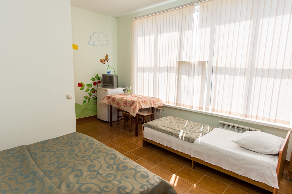 Economy Triple Room, Shared Bathroom photo 3