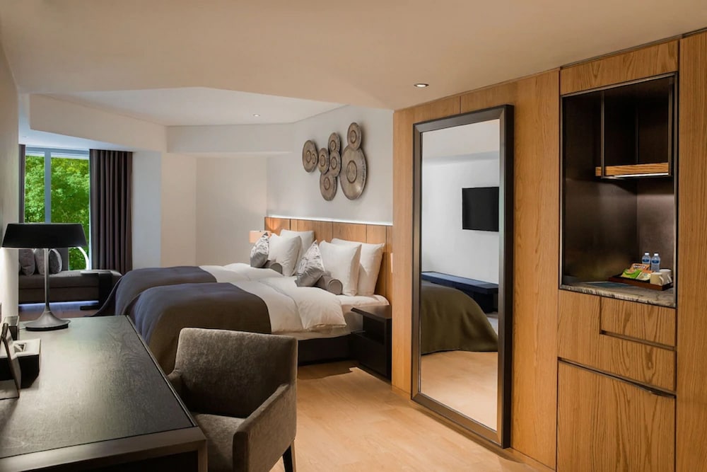 Oasis Twin Room - Photo 5