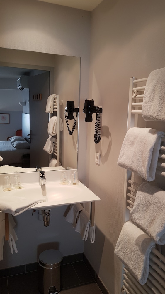 Family Room photo 3