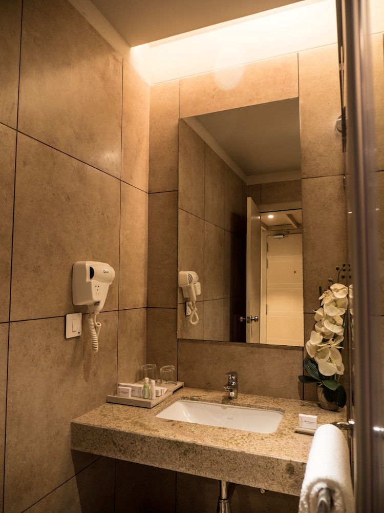 Executive Room photo 3