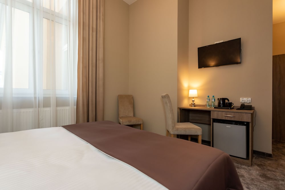 Standard Double Room - Photo 3