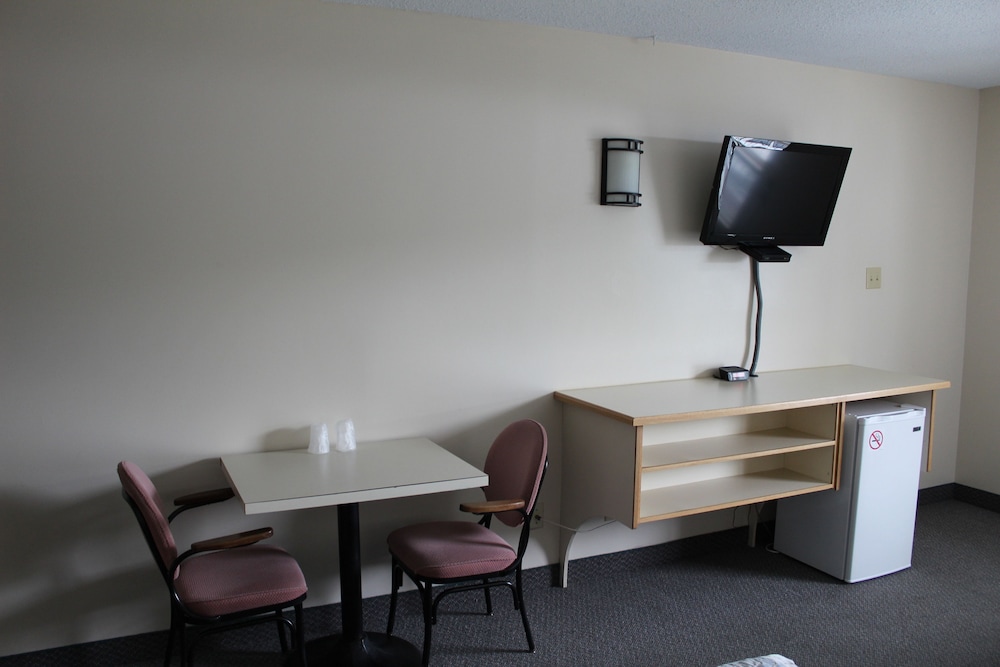 Standard Room, 2 Double Beds, Non Smoking photo 1
