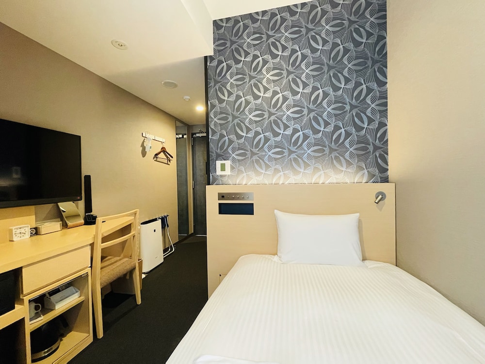 Moderate Single Room, Non Smoking (Separate breakfast charge for 0-6yrs) photo 2