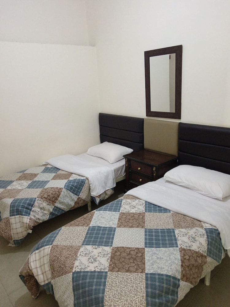 Double or Twin Room - Photo 13