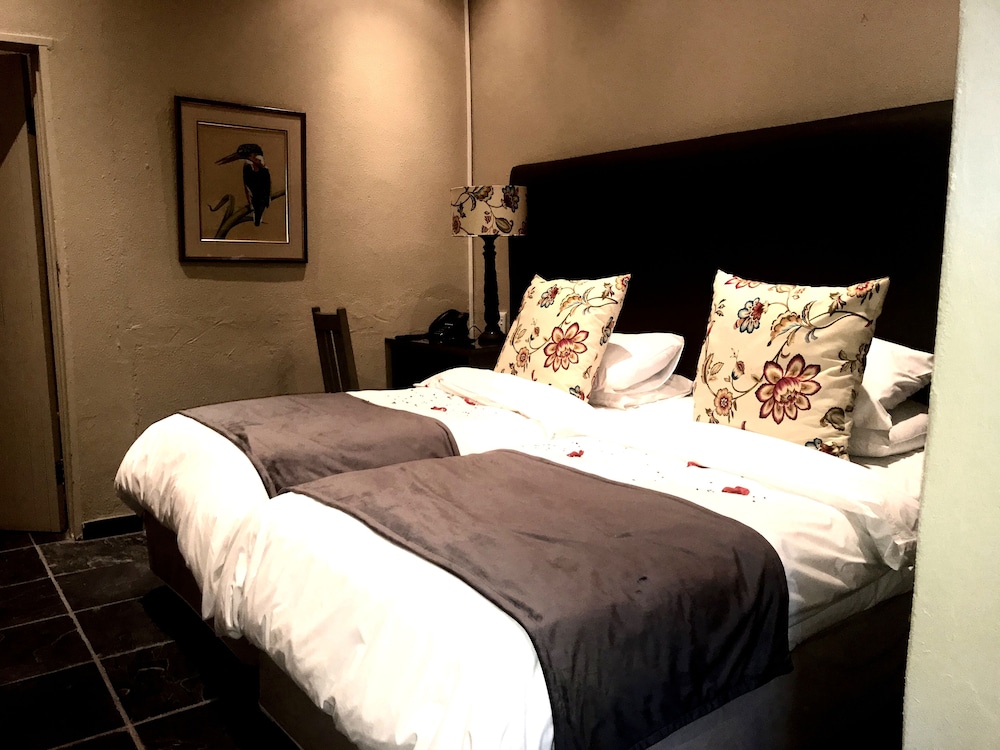 Executive Room, 2 Bedrooms, Connecting Rooms, Garden View photo 2