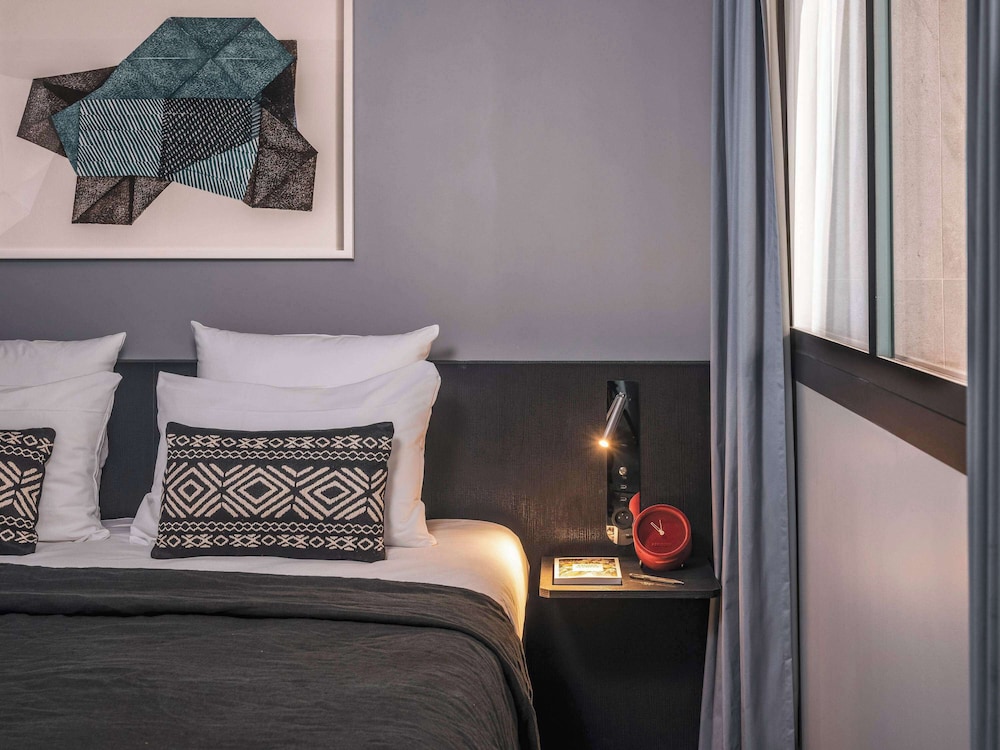 Suite, 1 King Bed with Sofa bed (Bivouac)