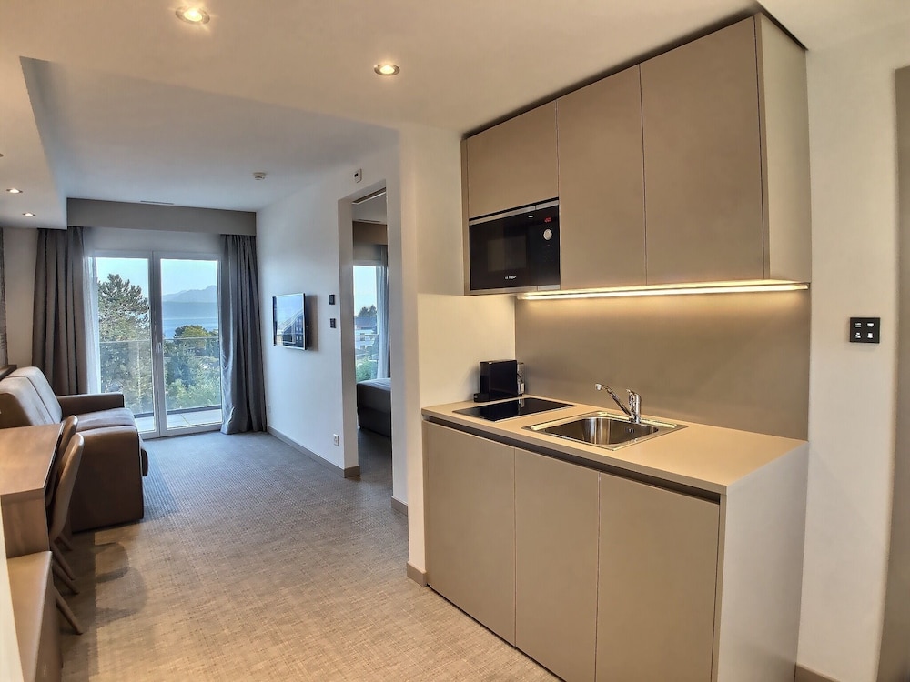 Junior Suite, 2 Bedrooms, Lake View