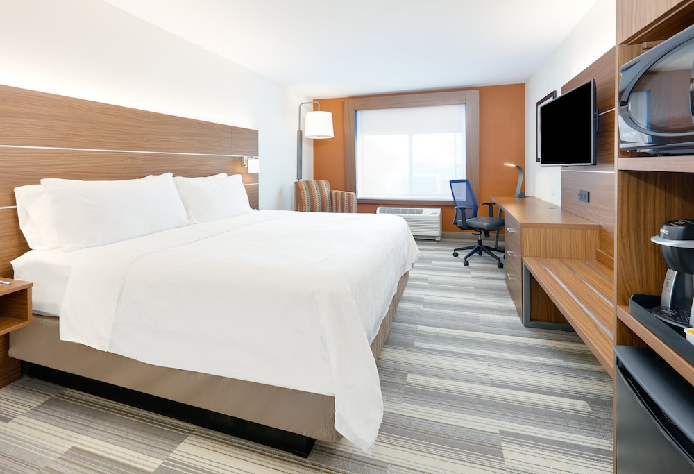 Standard Room, 1 King Bed, Accessible (Communications)