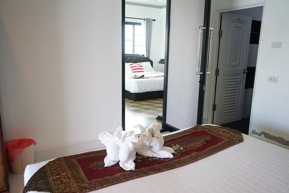 Family Suite - Photo 13