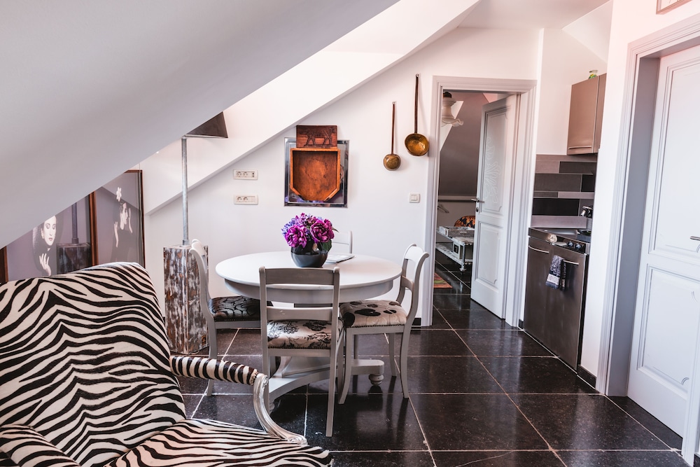 Family Apartment, City View thumbnail 6
