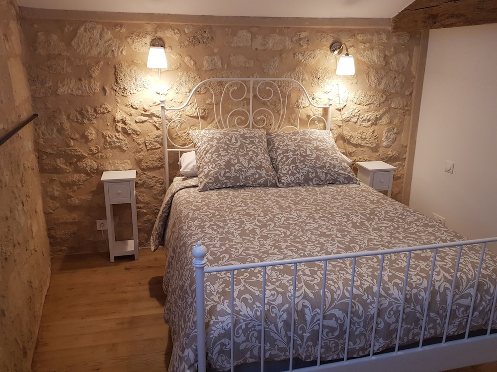 Double Room - Photo 4