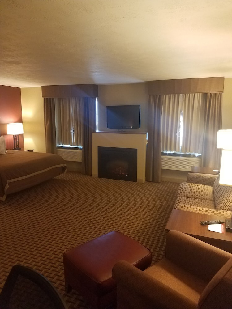 Studio Suite, 1 King Bed, Accessible photo 1