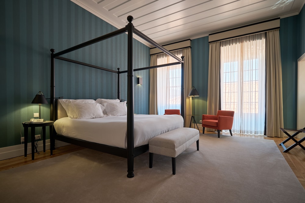 Deluxe Double Room (Premium) - Photo 1
