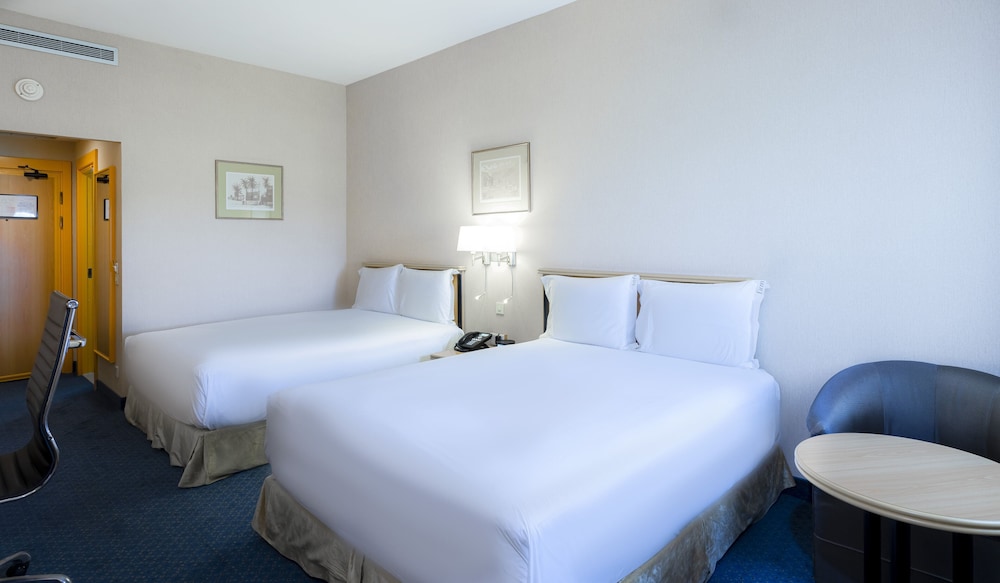 Standard Room, 2 Twin Beds, Garden View - Photo 7