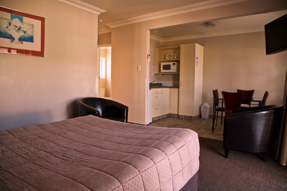 1 Bedroom photo 2