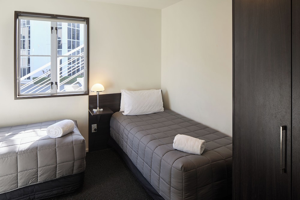 2 Bedroom Hotel Room photo 2
