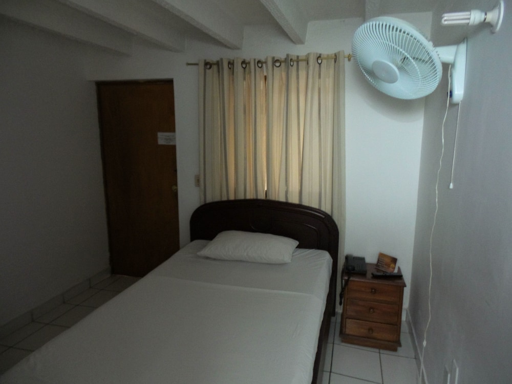 Economy Room photo 2