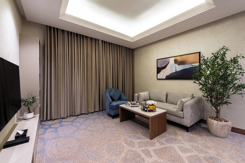 Executive Suite, 1 Bedroom - Photo 6