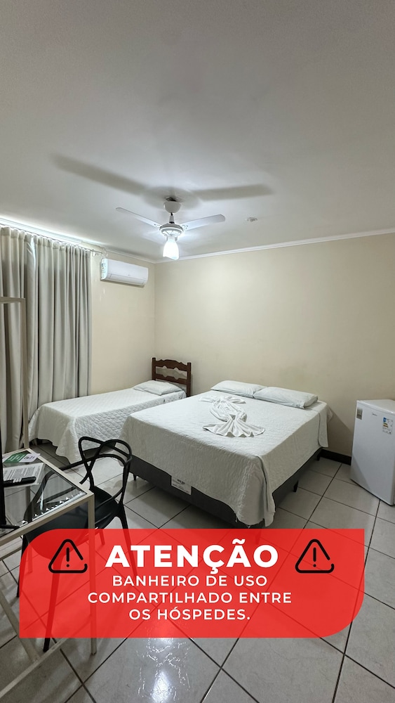 Quarto standard com banheiro compartilhado