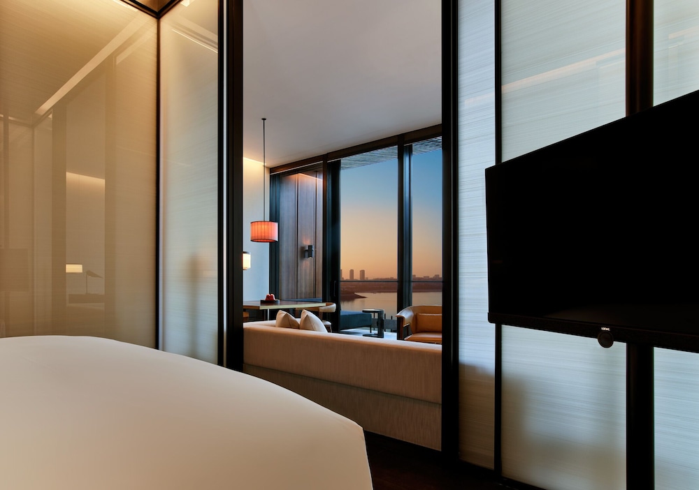 Marina Suite photo 1