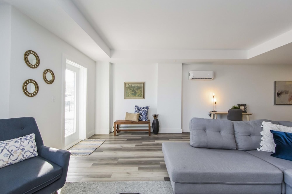 Luxurious 3 Bedroom Brand NEW Town House, 사진 9