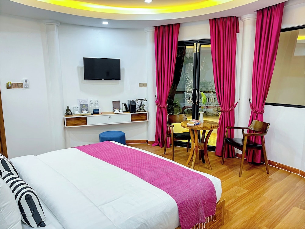 Senior Villa Suite