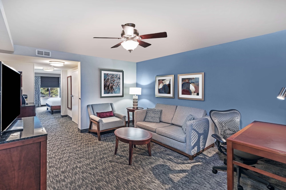 Junior Suite, 1 King Bed, Accessible - Photo 2