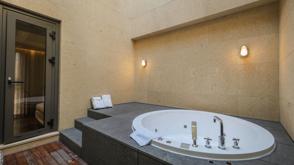 Junior Suite - Photo 7