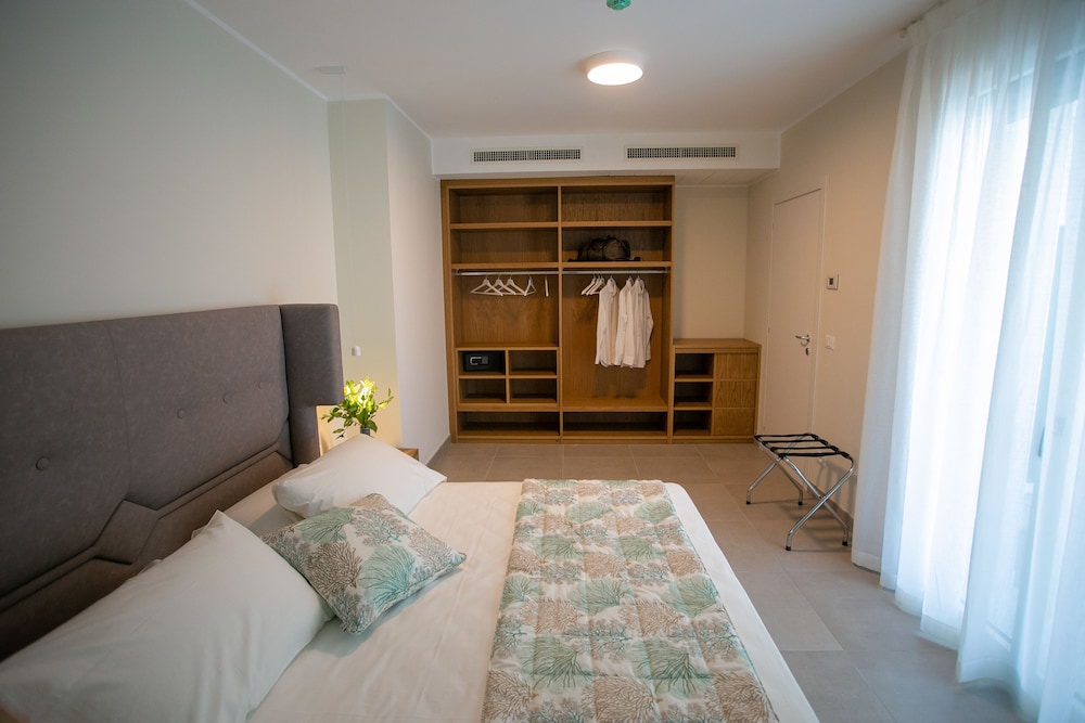 Luxury Suite, Lagoon View photo 3