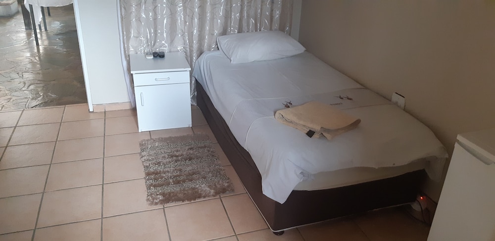 Economy Single Room, 1 Bedroom, Patio photo 1