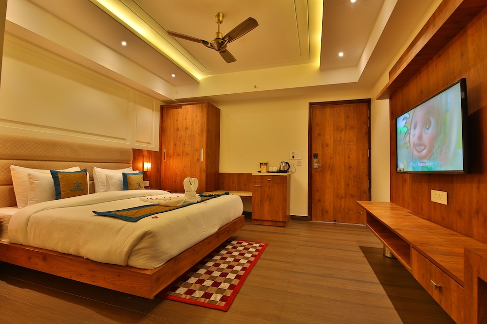 Deluxe Room - Photo 3