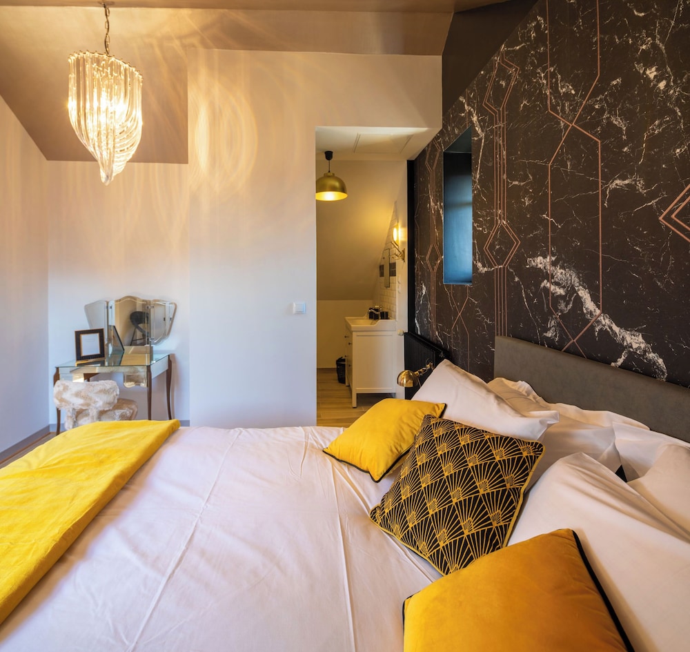 Superior Double Room, City View photo 2