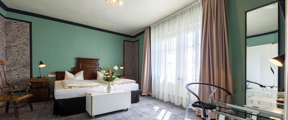 Studio Suite - Photo 2