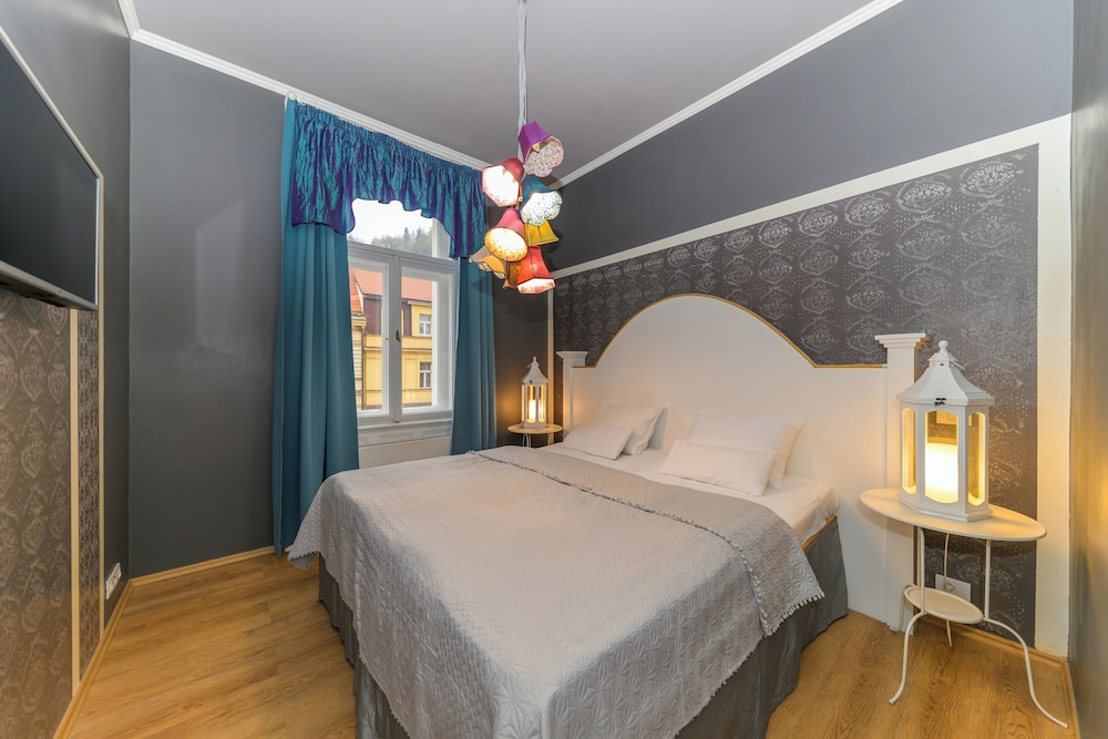 Superior Studio, 2 Bedrooms (With Balcony, Family 4 Adults)