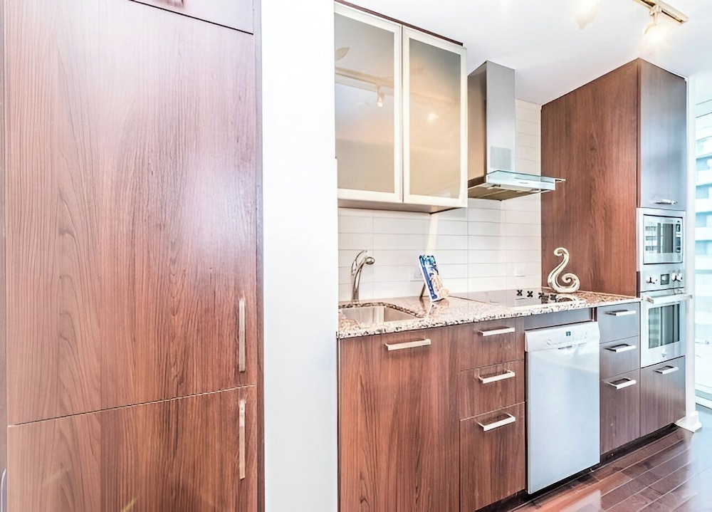 Deluxe Suite, 3 Bedrooms, 2 Bathrooms, City View