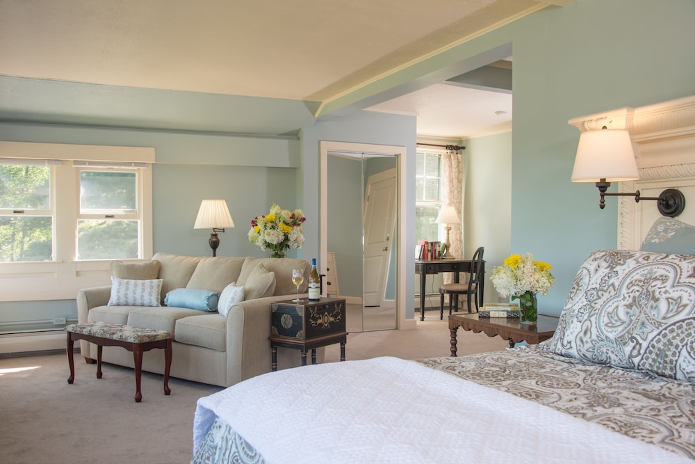 Panoramic Suite, 1 King Bed photo 1