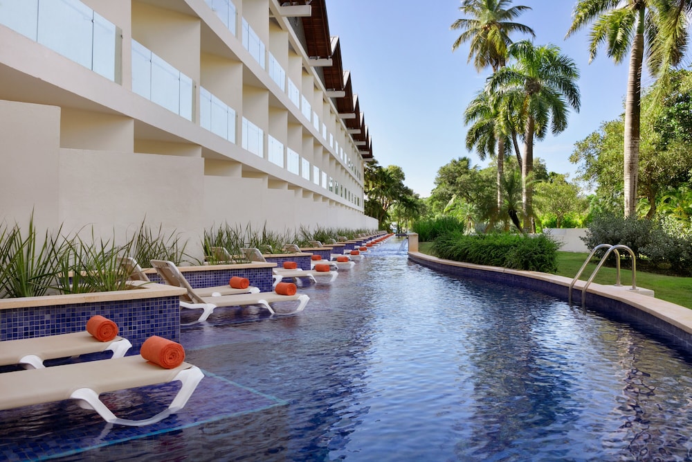 Enclave Swim-Out Garden View - 1 King photo 3