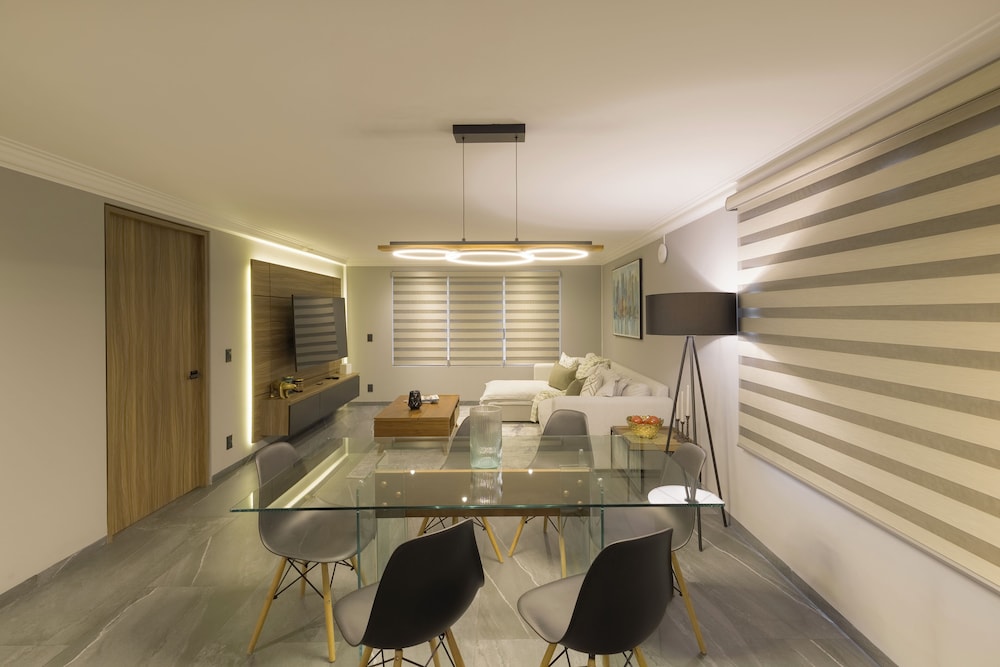 Luxury Apartment, 2 Bedrooms - Photo 20