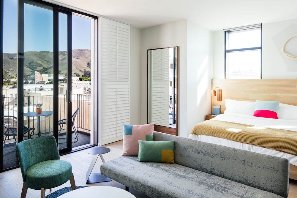 Paseo King Room - Photo 2