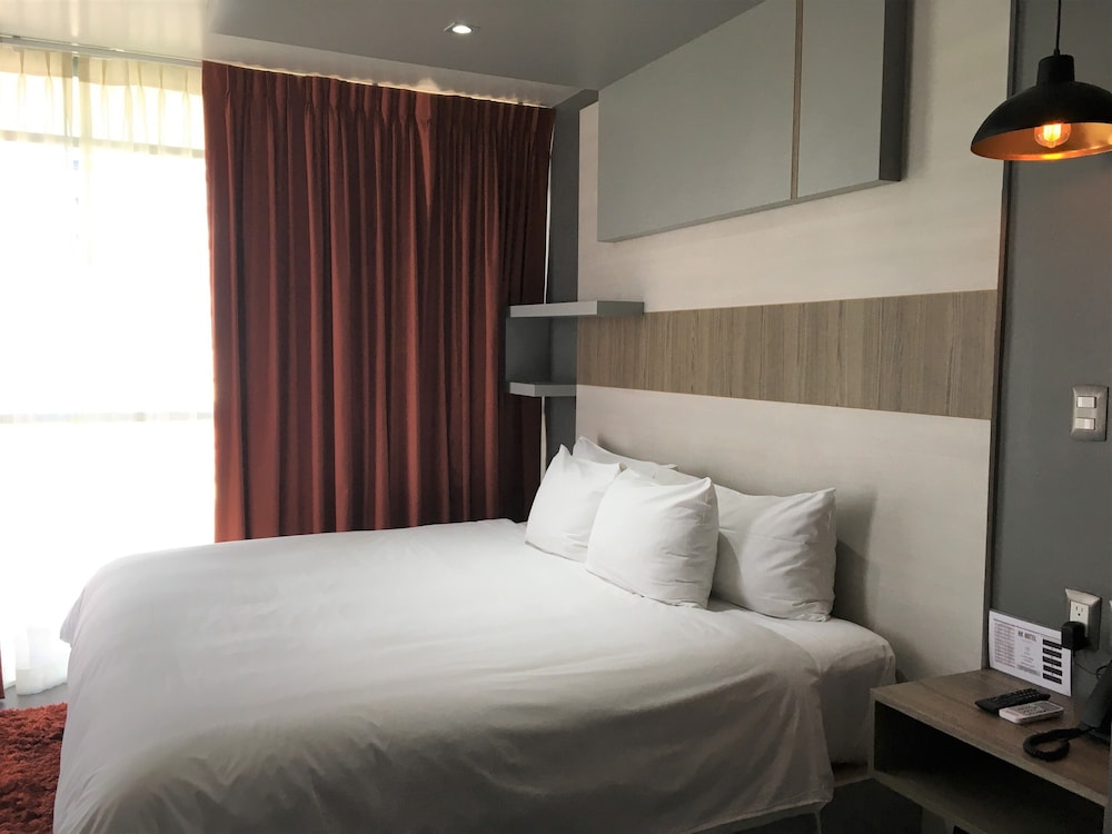 Executive Room, City View